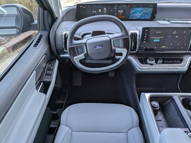 New 2025 Ford Expedition Platinum w/ Platinum Ultimate Package image 14