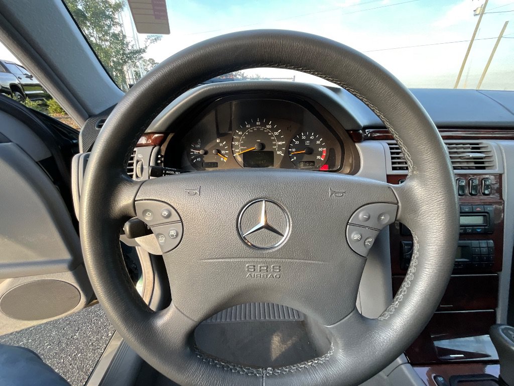 Used 2000 Mercedes-Benz E 430 Sedan image 15