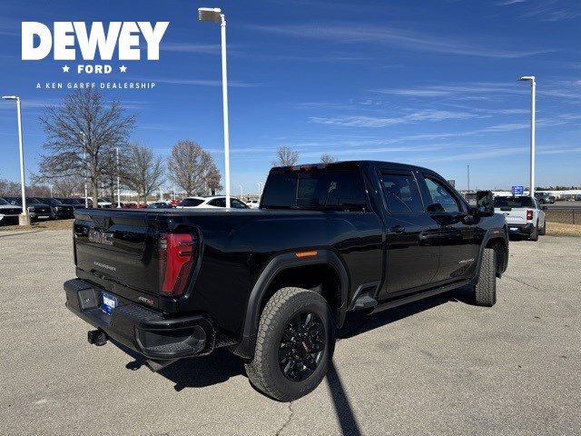 Used 2024 GMC Sierra 2500 AT4 w/ AT4 Premium Plus Package image 9