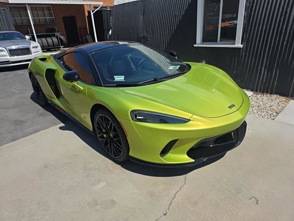 Used 2023 McLaren GT RWD image 2