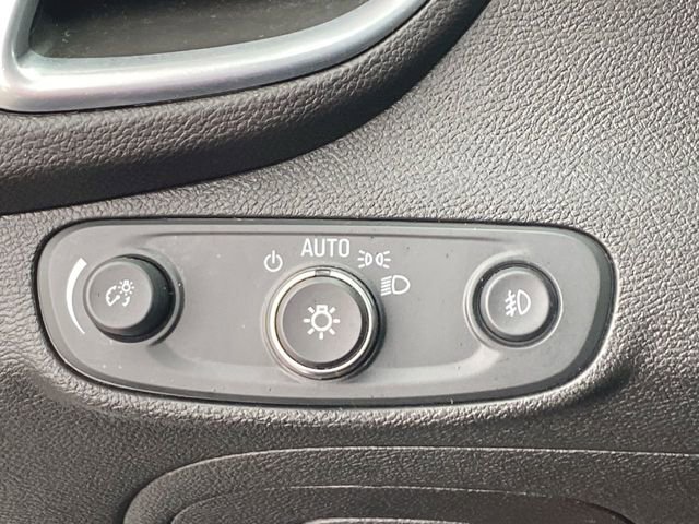 Used 2020 Chevrolet Trax Premier w/ LPO, Cargo Package image 17