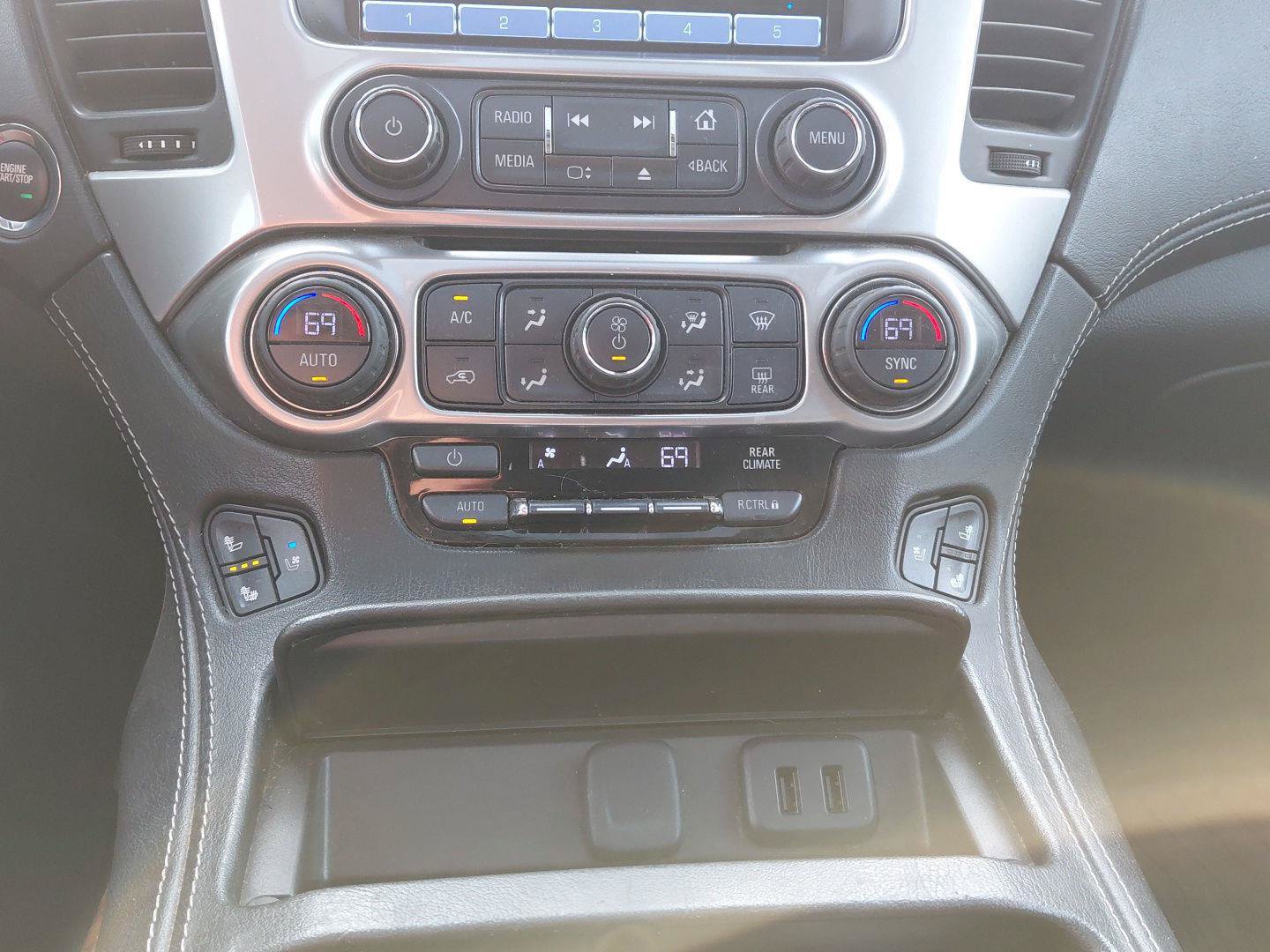 Used 2018 Chevrolet Tahoe Premier AWD/4WD image 32