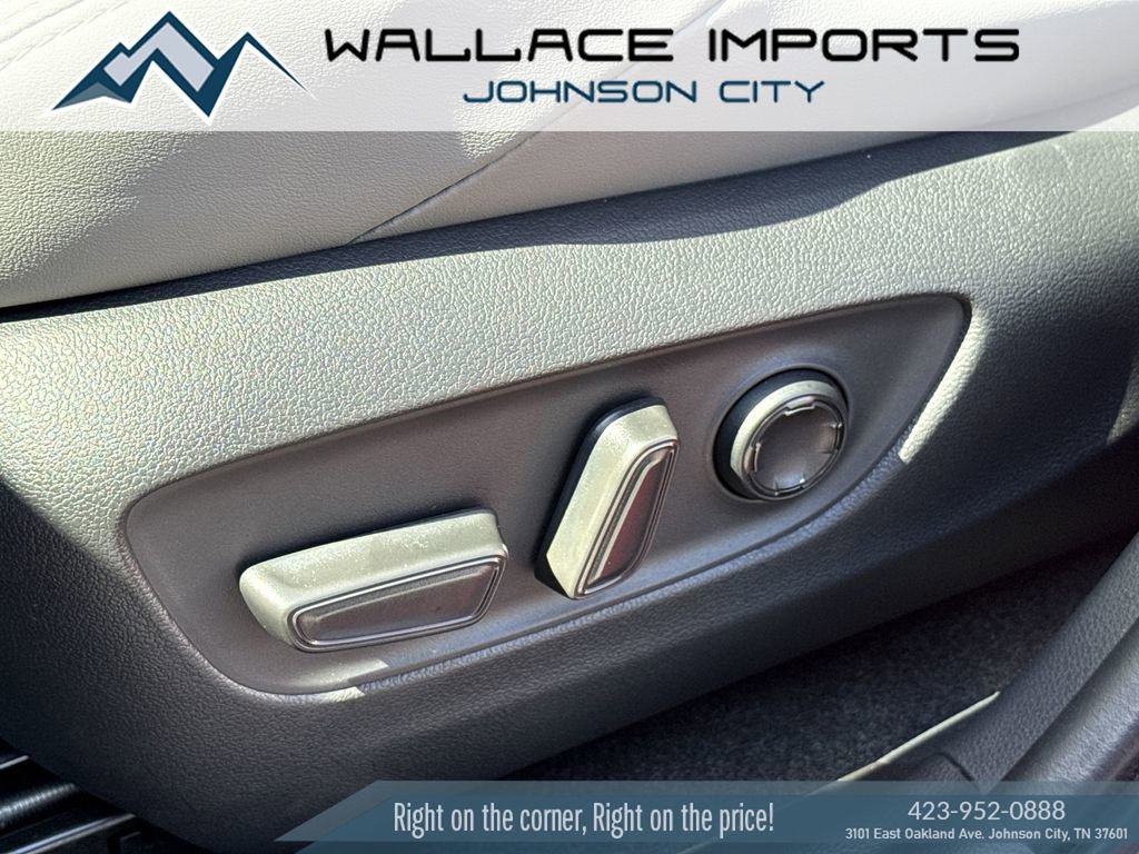 Used 2024 Toyota Venza Limited AWD/4WD image 53