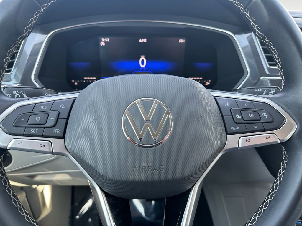 Used 2022 Volkswagen Tiguan SE image 20