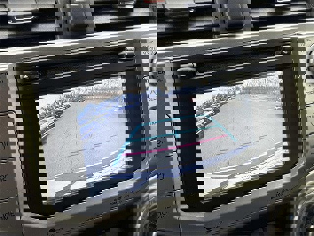 Used 2019 Toyota 4Runner SR5 w/ Four Season Floor Mat Package image 31