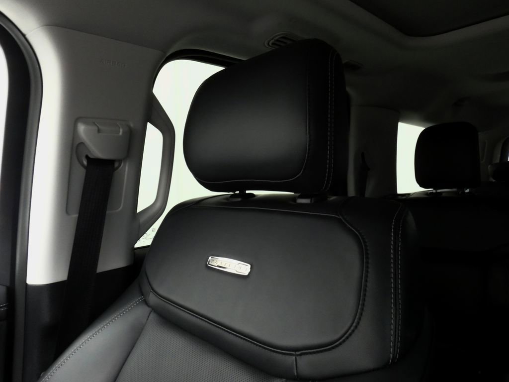 Used 2025 Ford Expedition Max Platinum AWD/4WD image 37
