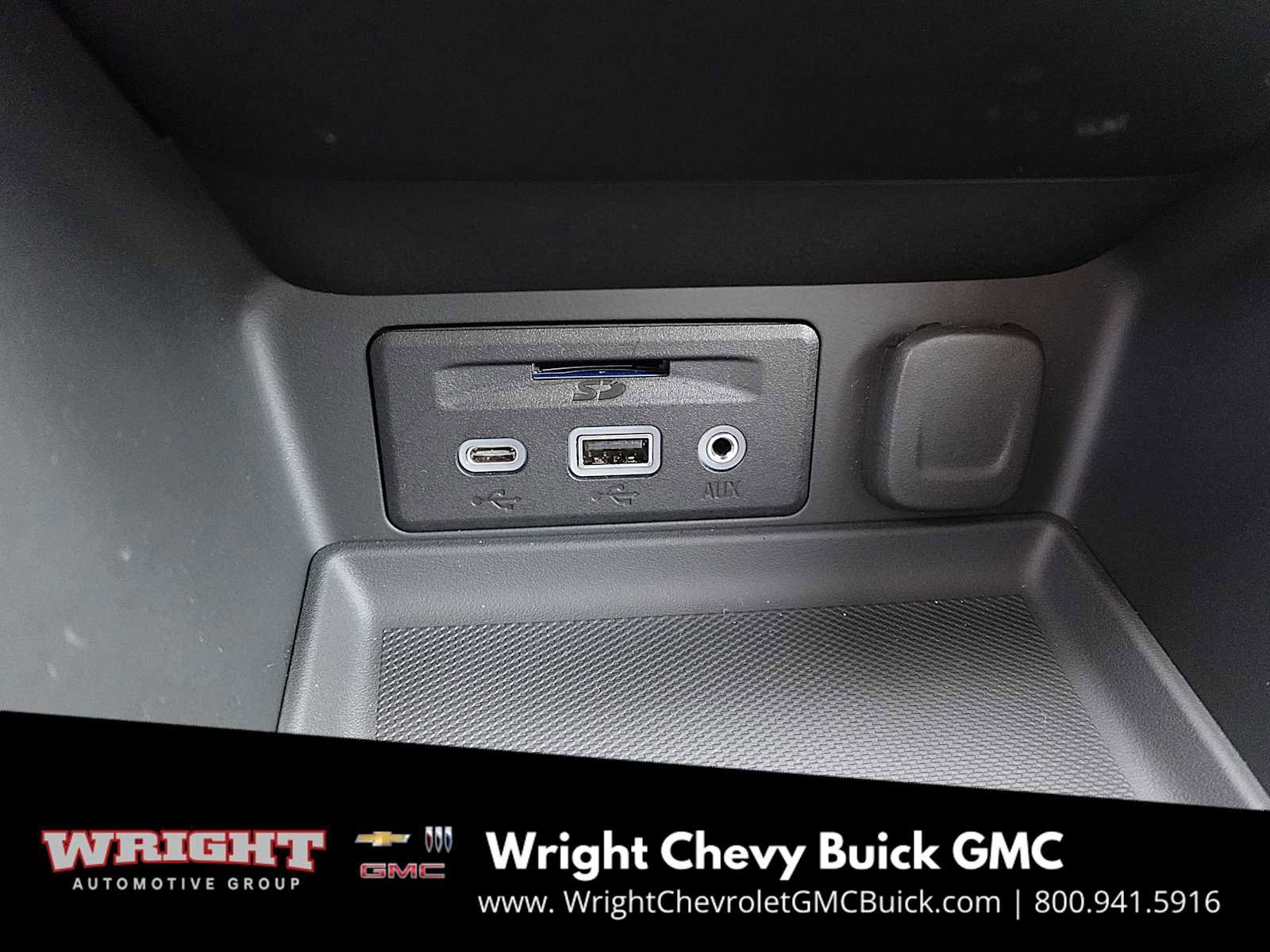 Used 2022 GMC Terrain AT4 image 21