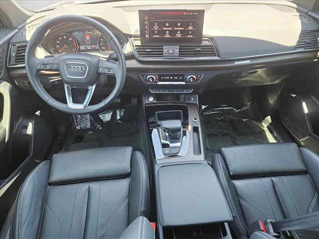 Certified 2023 Audi Q5 2.0T Premium w/ Convenience Package AWD/4WD image 17