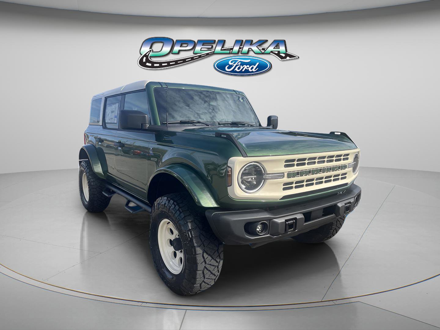 New 2024 Ford Bronco Black Diamond w/ Sasquatch Package