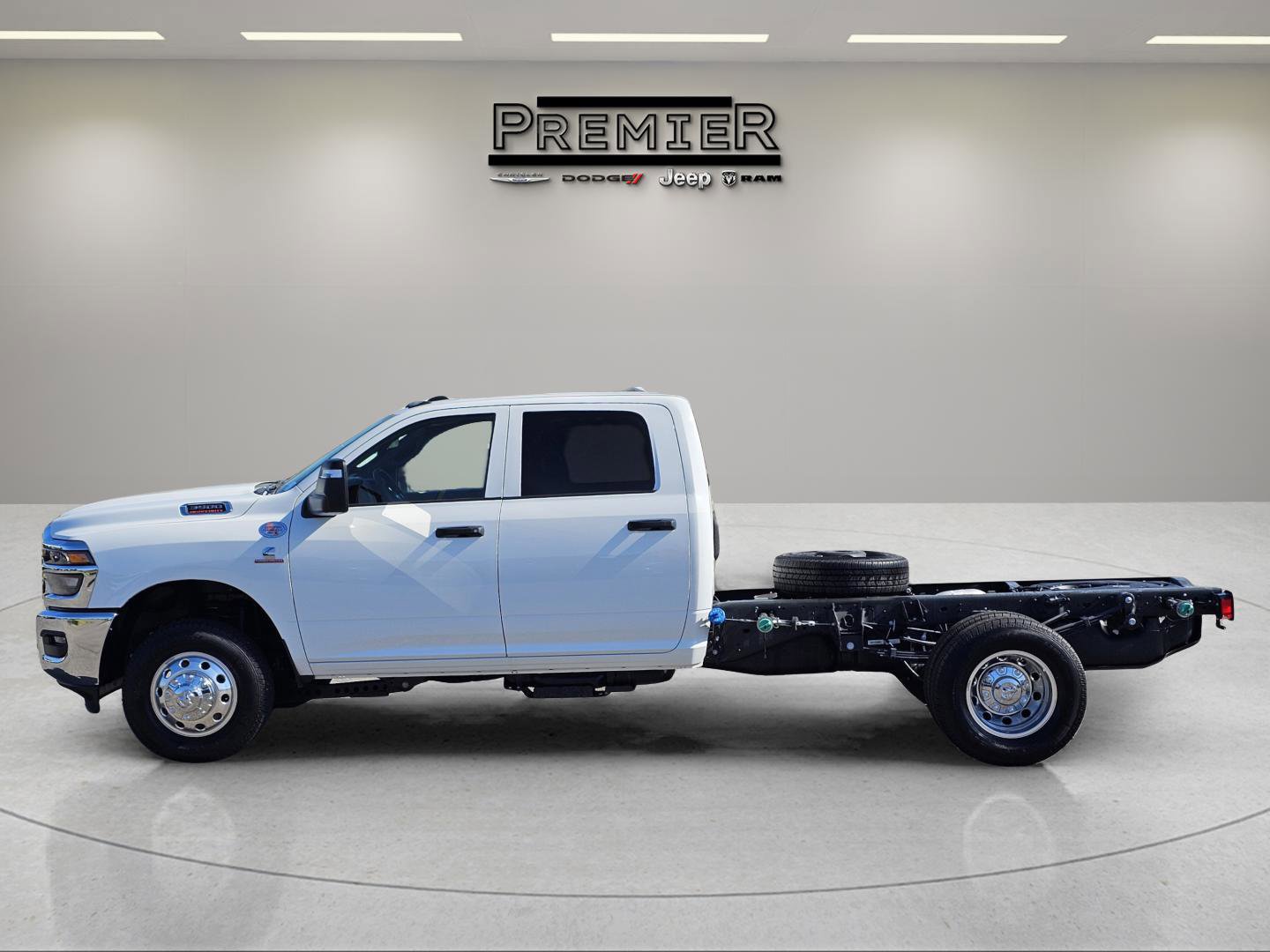New 2026 RAM 3500 Tradesman w/ Chrome Appearance Group image 14