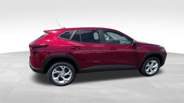 Certified 2024 Chevrolet Trax LS w/ LS Convenience Package FWD image 8