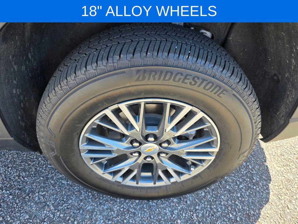 Used 2024 Chevrolet Traverse LT image 30