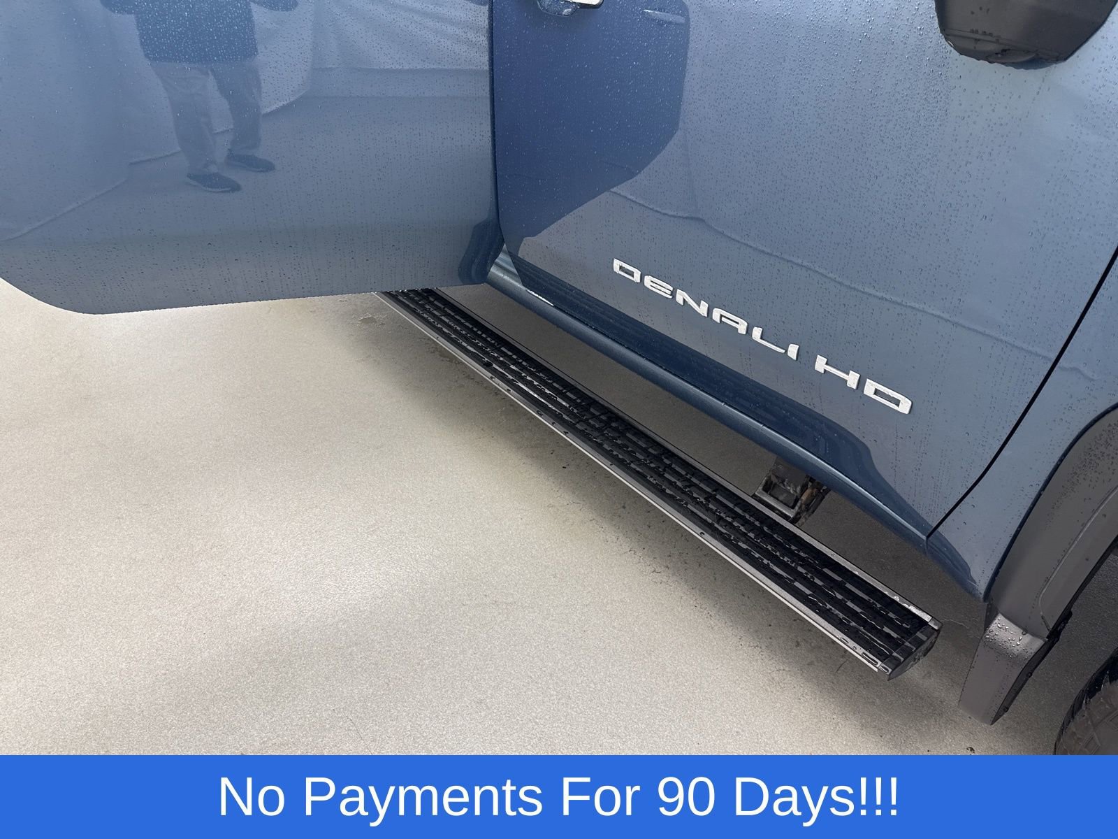 Used 2024 GMC Sierra 3500 Denali Ultimate image 3