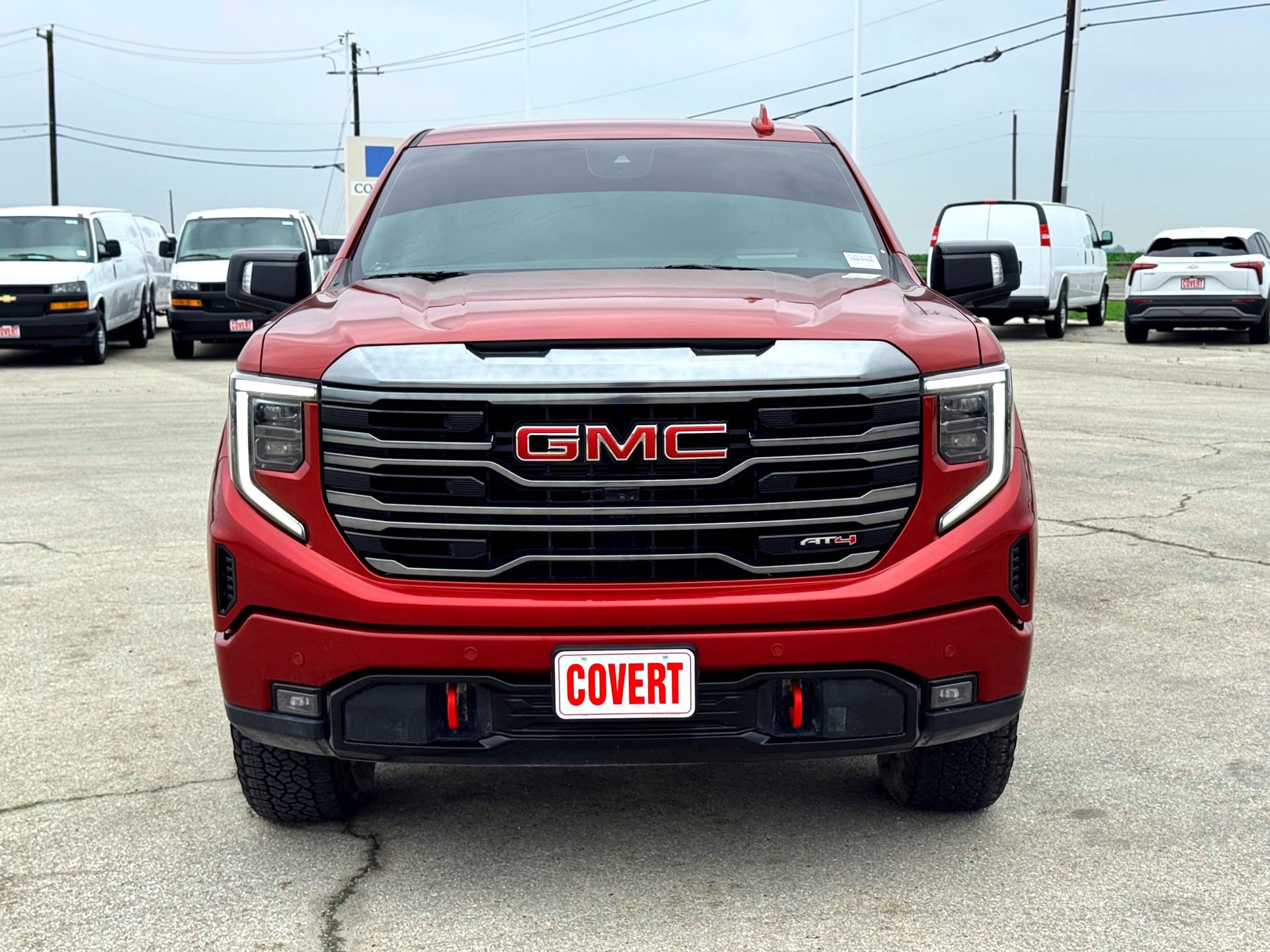 Used 2024 GMC Sierra 1500 AT4 w/ Technology Package AWD/4WD image 5