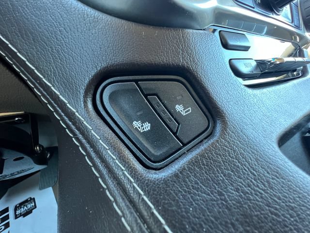 Used 2015 Chevrolet Suburban LT AWD/4WD image 30