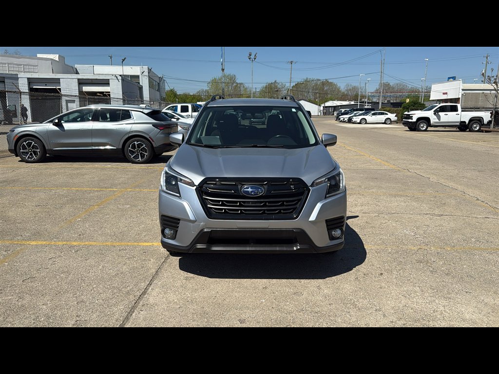 Used 2023 Subaru Forester Premium image 30