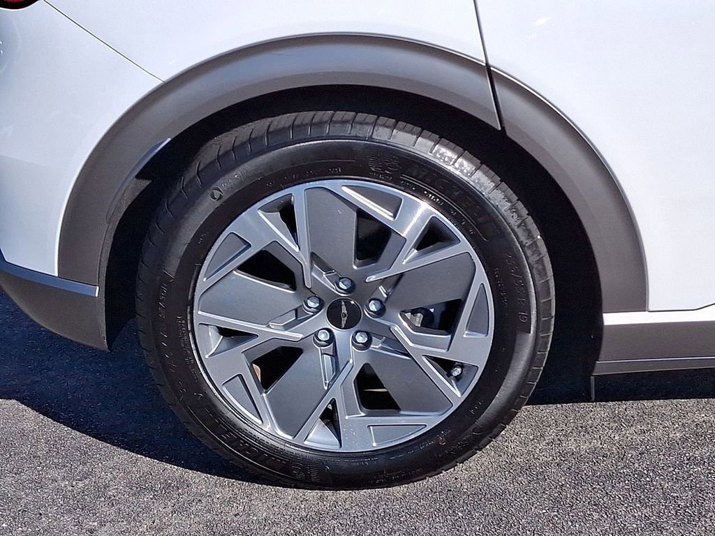 Used 2025 Genesis GV60 RWD image 27