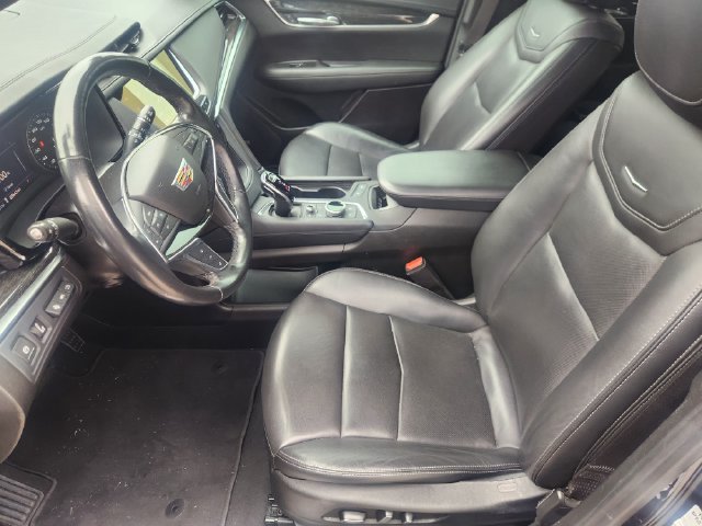 Used 2022 Cadillac XT5 Premium Luxury w/ Technology Package AWD/4WD image 20