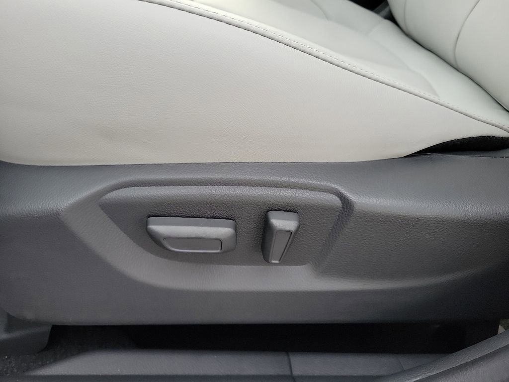 New 2026 Mitsubishi Eclipse Cross SEL AWD/4WD image 11