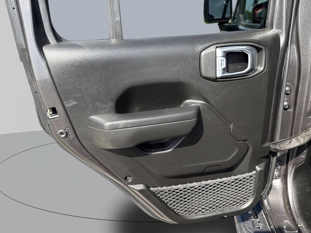 Used 2023 Jeep Gladiator Rubicon w/ LED Lighting Group AWD/4WD image 30