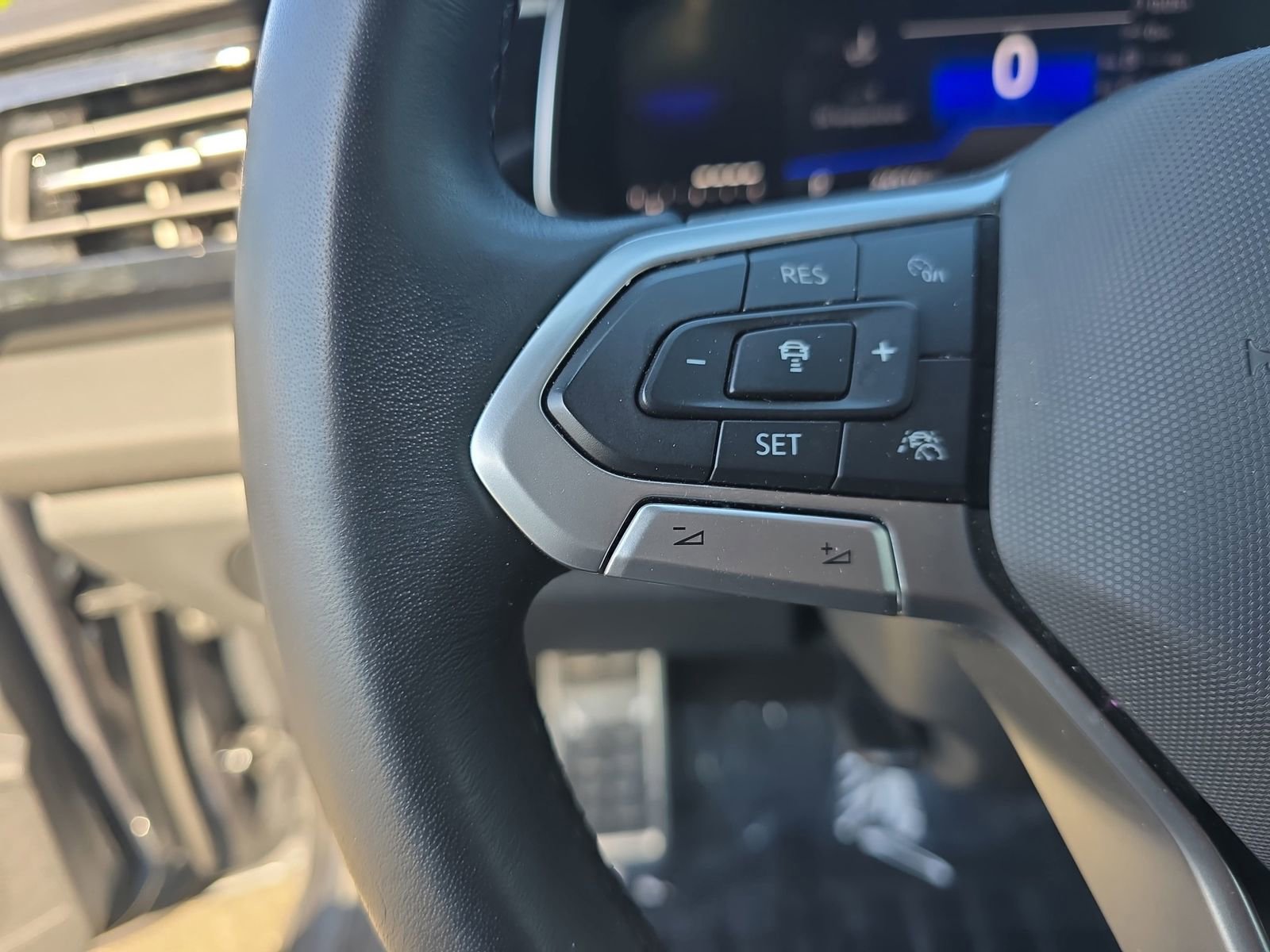 Used 2025 Volkswagen Jetta Sport image 20