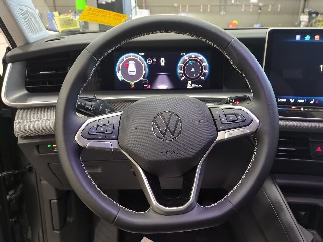 Used 2025 Volkswagen Tiguan S AWD/4WD image 6