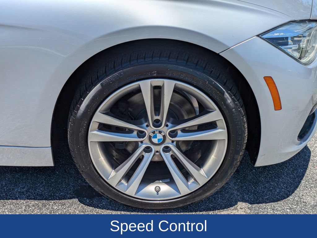 Used 2018 BMW 330i Sedan w/ Convenience Package RWD image 11