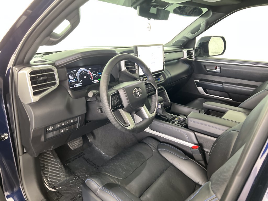 Used 2025 Toyota Sequoia Platinum AWD/4WD image 19
