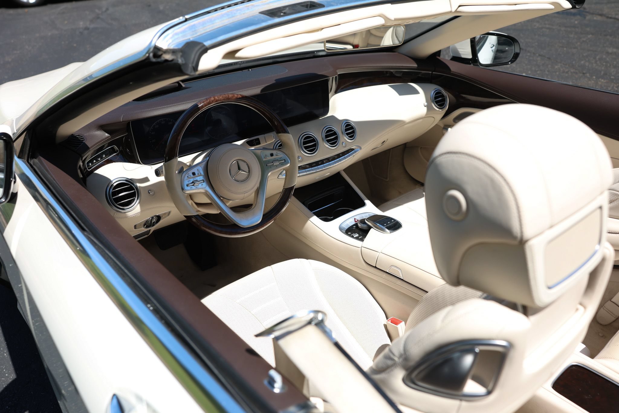 Used 2019 Mercedes-Benz S 560 Cabriolet w/ Premium Package image 5