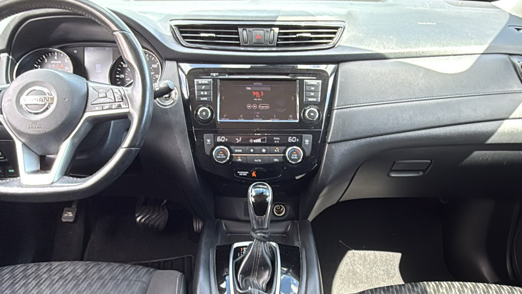 Used 2019 Nissan Rogue SV FWD image 30