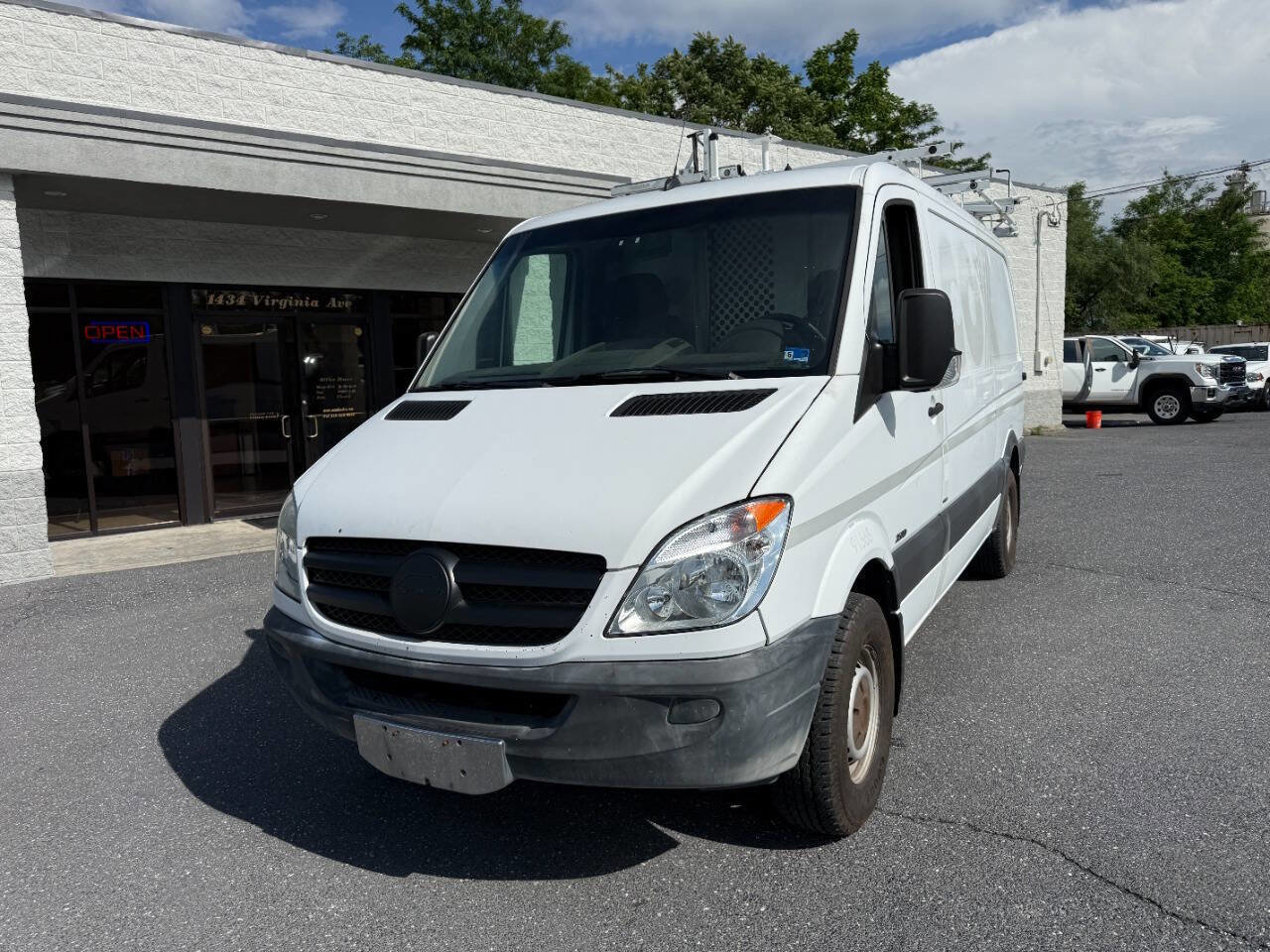 Used 2012 Mercedes-Benz Sprinter 2500 w/ Additional Battery Pkg image 1