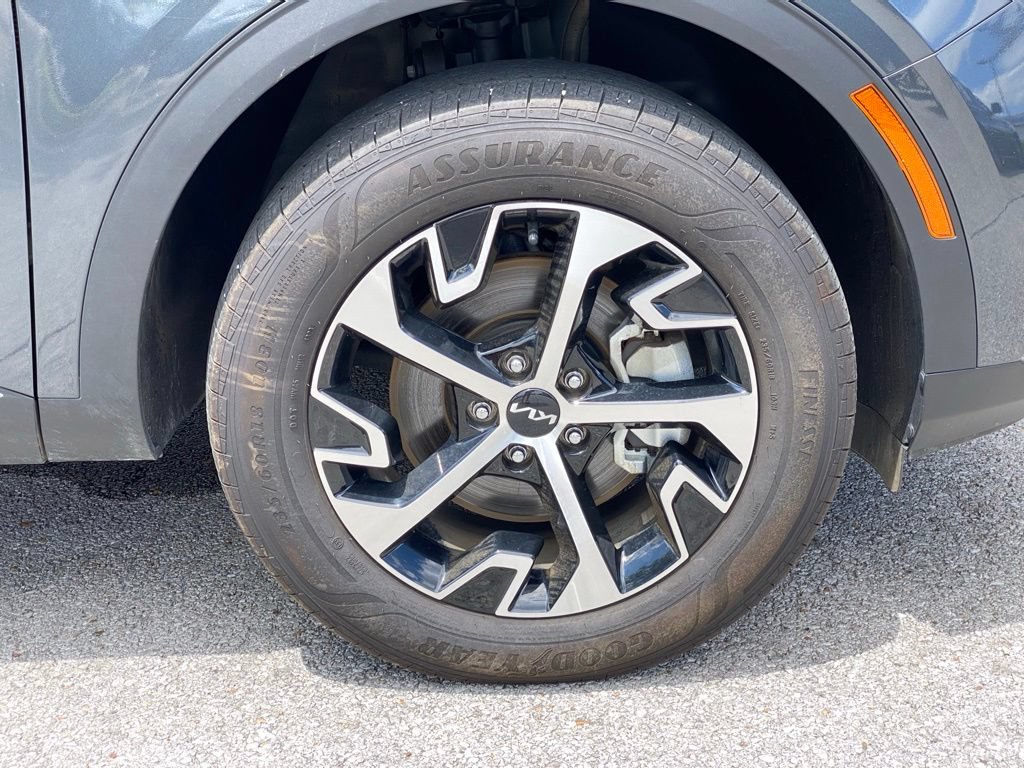 Used 2024 Kia Sportage EX AWD/4WD image 40