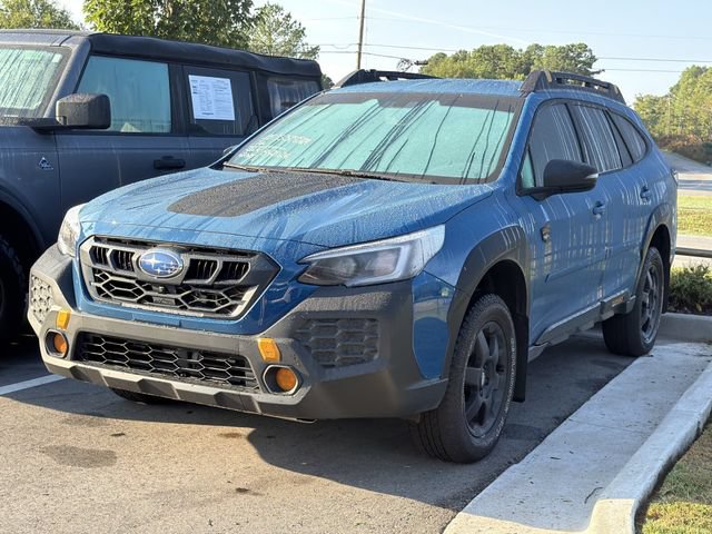 Used 2025 Subaru Outback Wilderness AWD/4WD image 3
