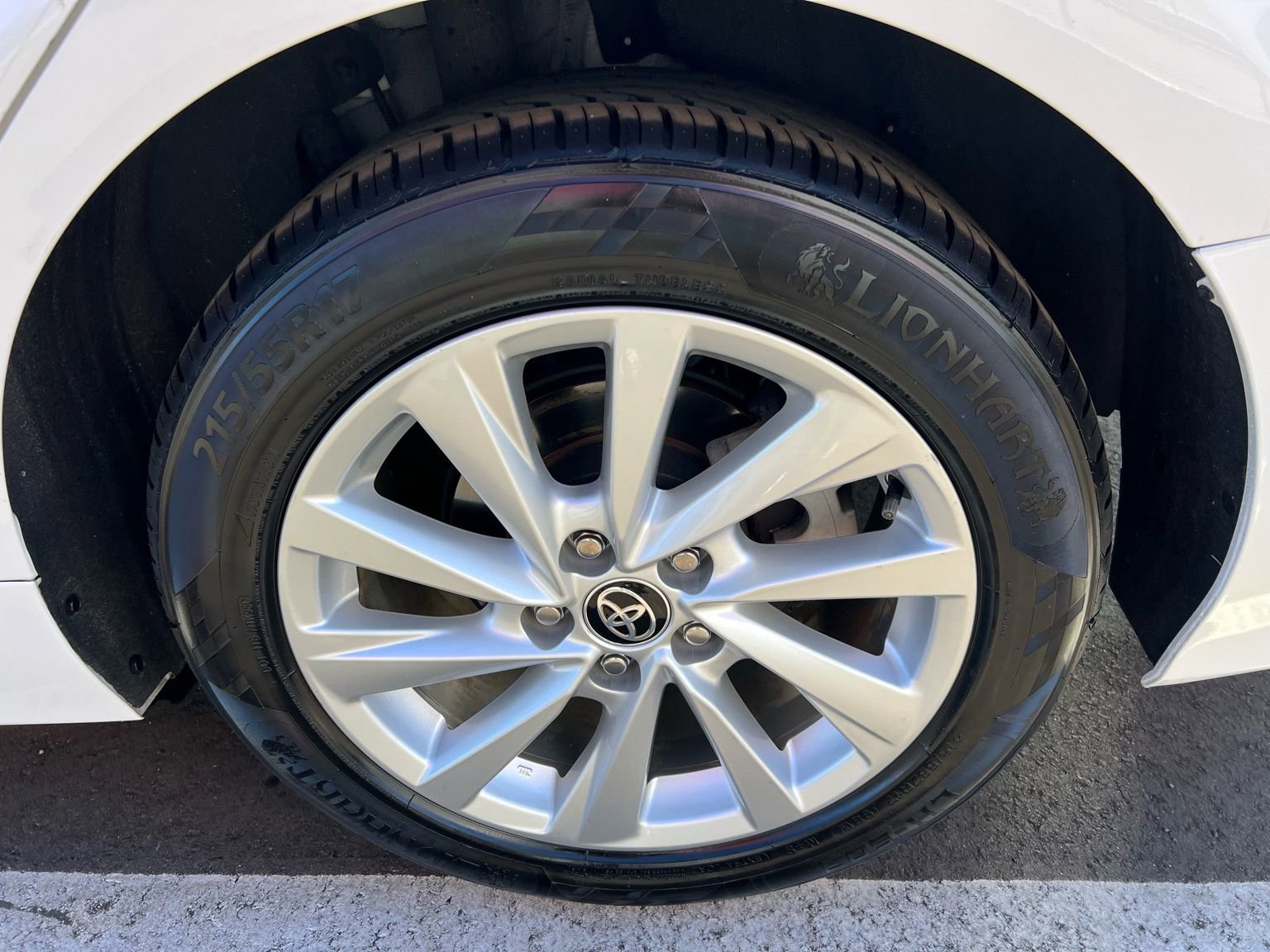 Used 2024 Toyota Camry LE FWD image 13