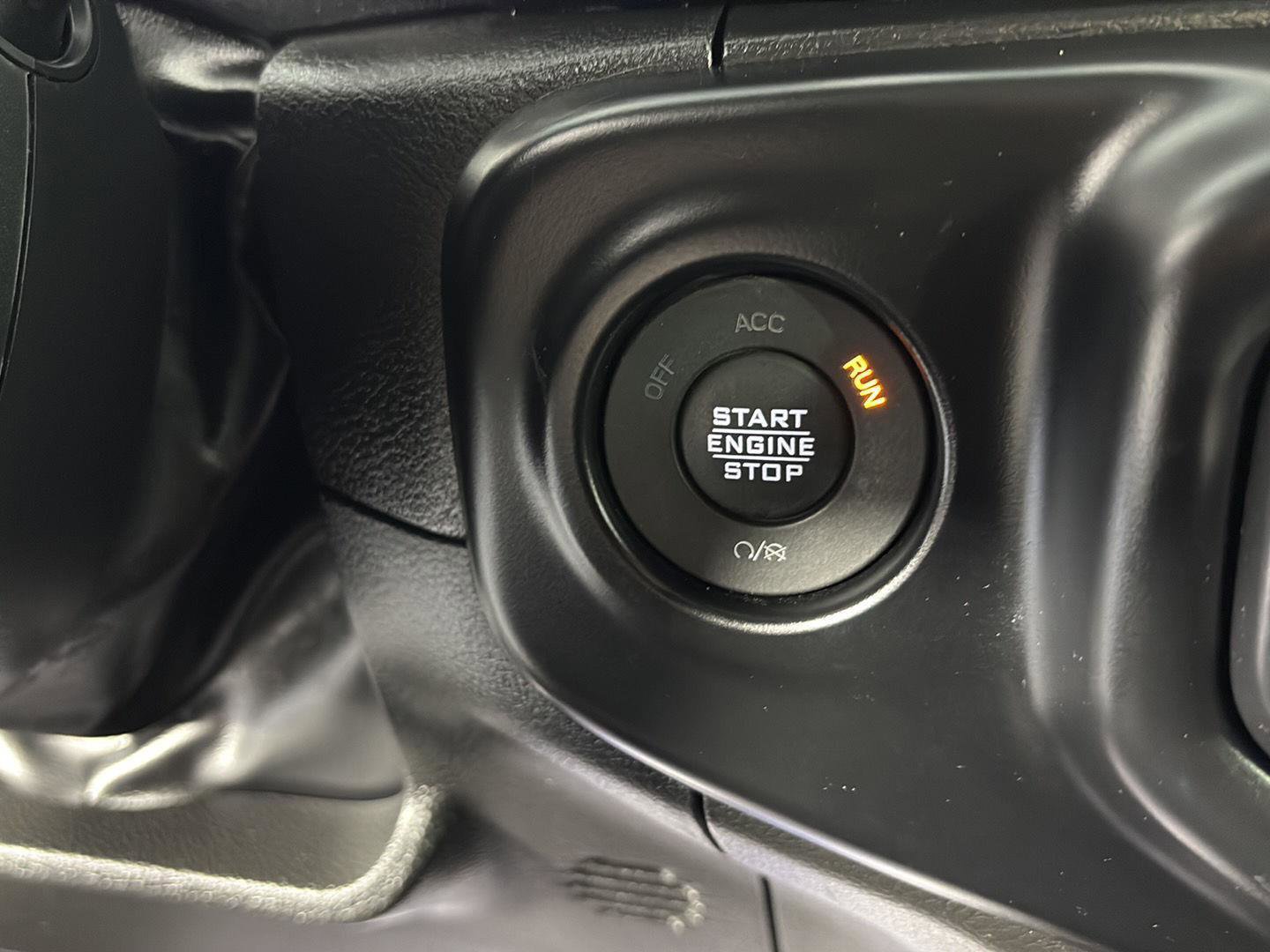 Used 2023 Jeep Wrangler Sahara w/ Cold Weather Group image 29