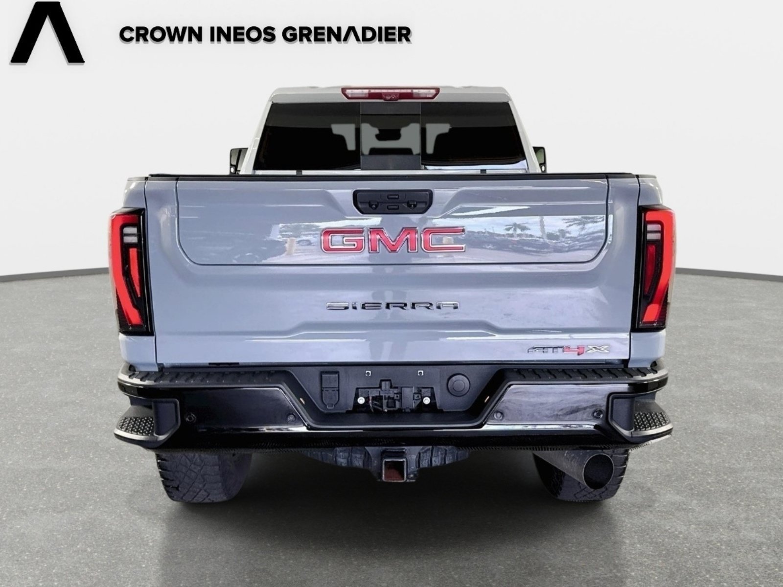 Used 2024 GMC Sierra 2500 AT4X AWD/4WD image 6