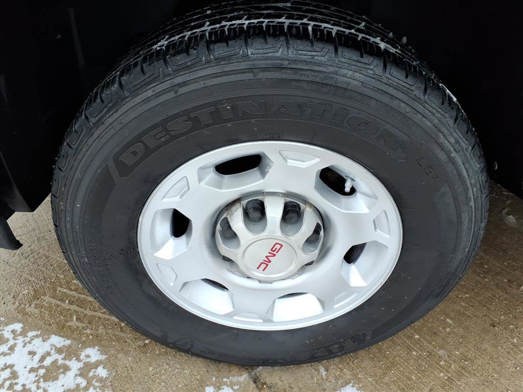 Used 2010 GMC Sierra 2500 SLE w/ SLE Preferred Package AWD/4WD image 5