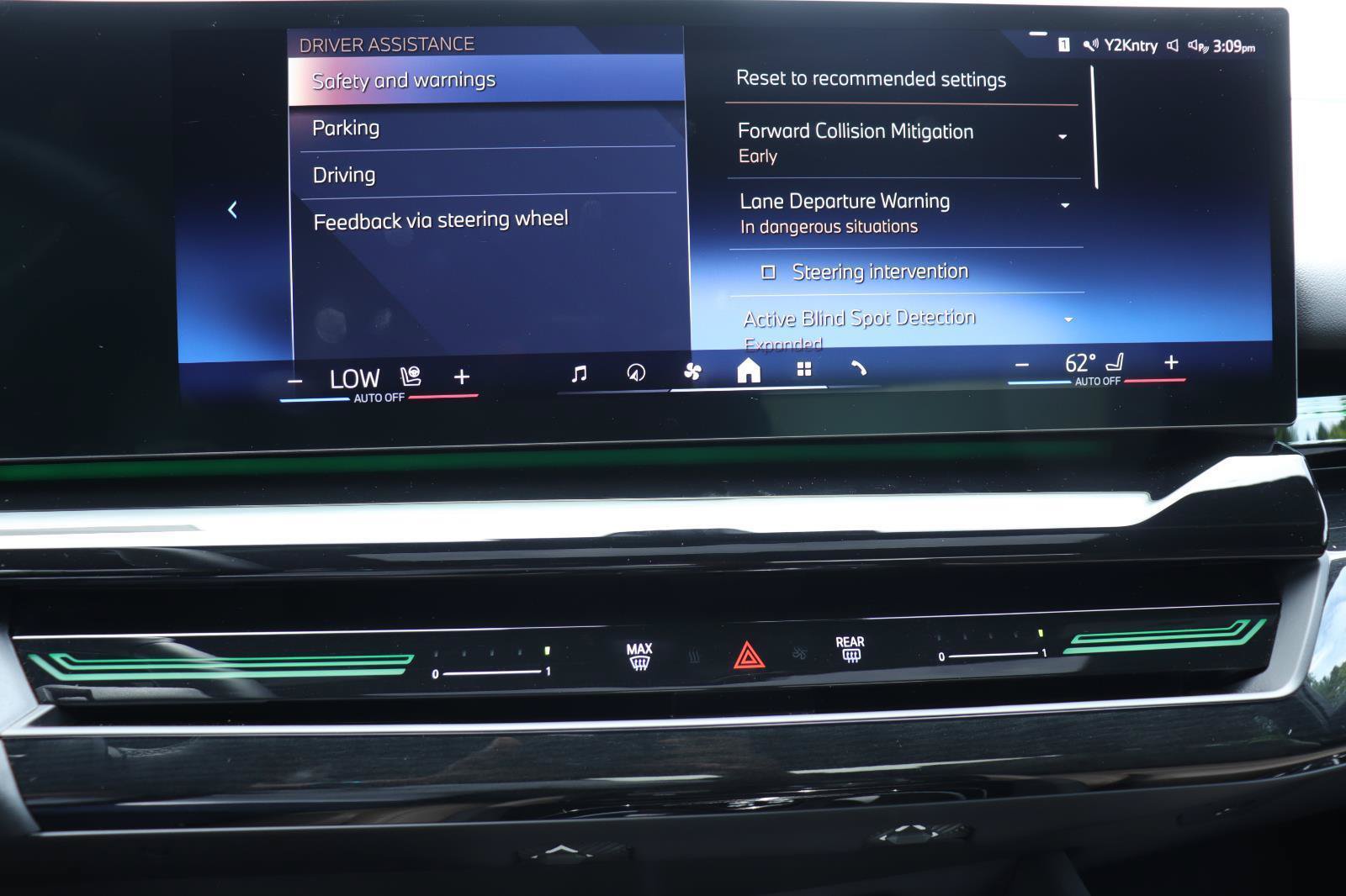 Used 2026 BMW 530i RWD image 33