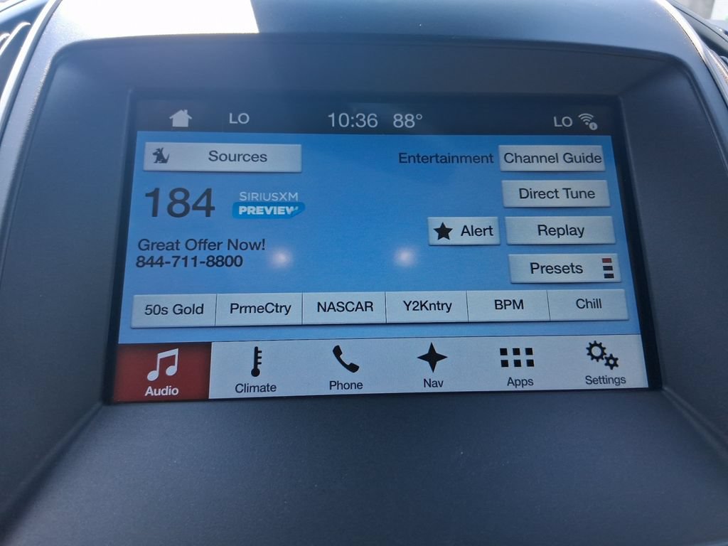Used 2017 Ford Edge SEL w/ Equipment Group 201A FWD image 17