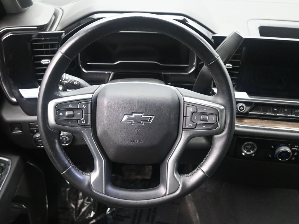 Used 2023 Chevrolet Silverado 1500 RST AWD/4WD image 19
