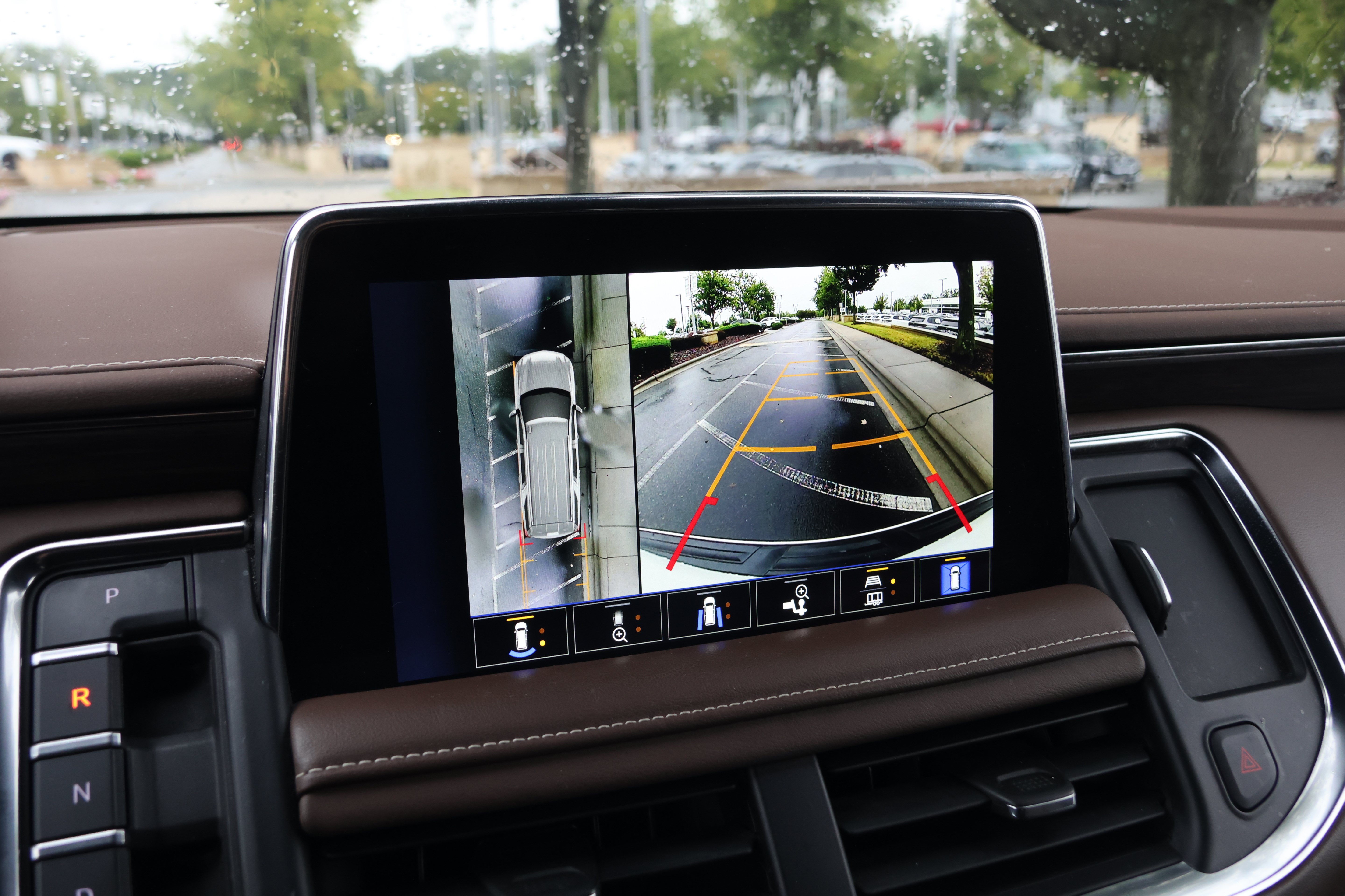 Used 2022 Chevrolet Tahoe High Country AWD/4WD image 29