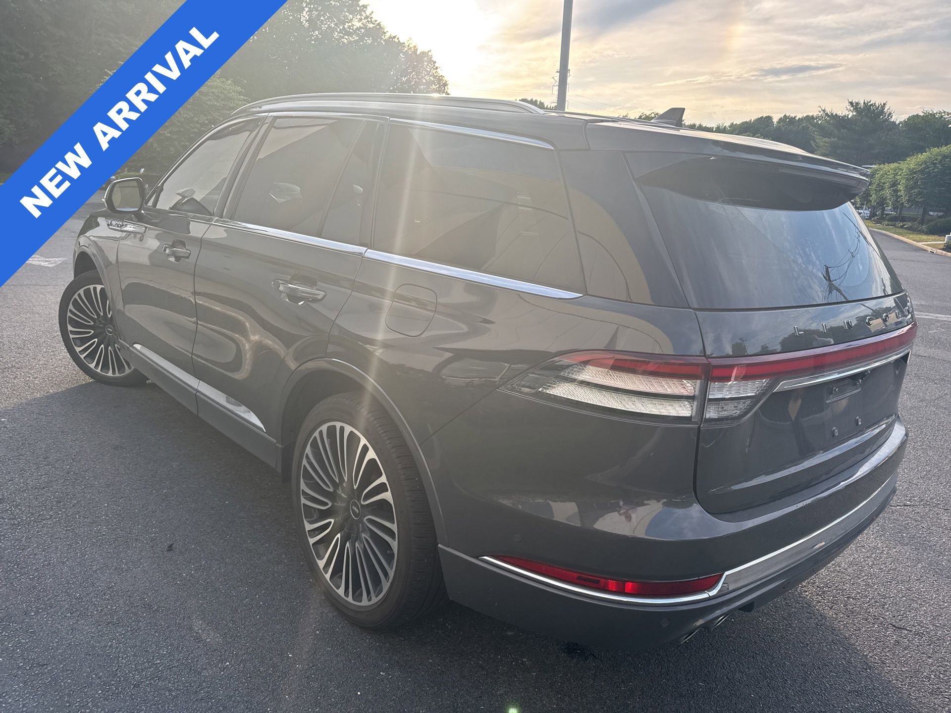 Used 2020 Lincoln Aviator Black Label AWD/4WD image 4