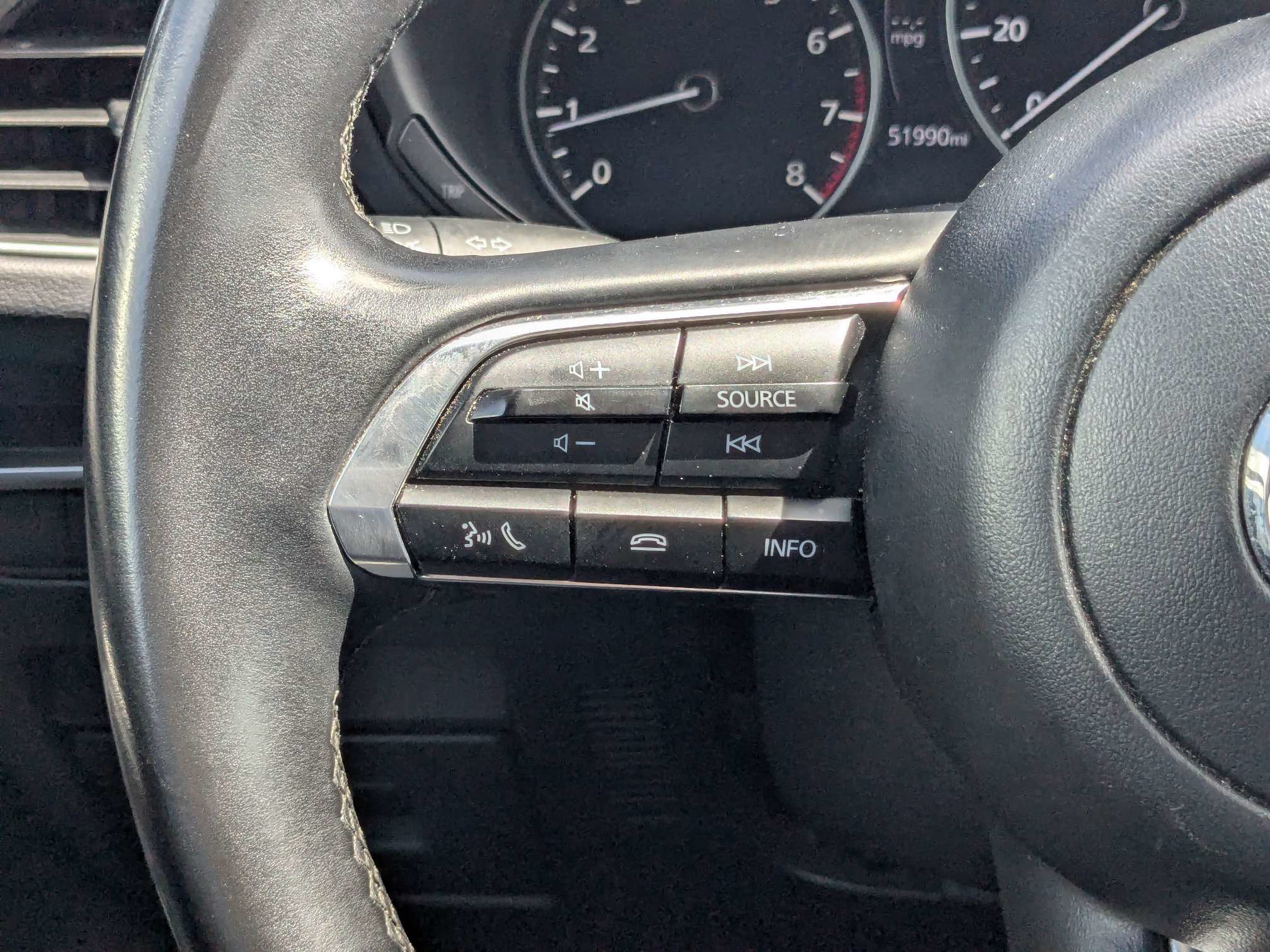 Used 2024 MAZDA MAZDA3 s FWD image 23