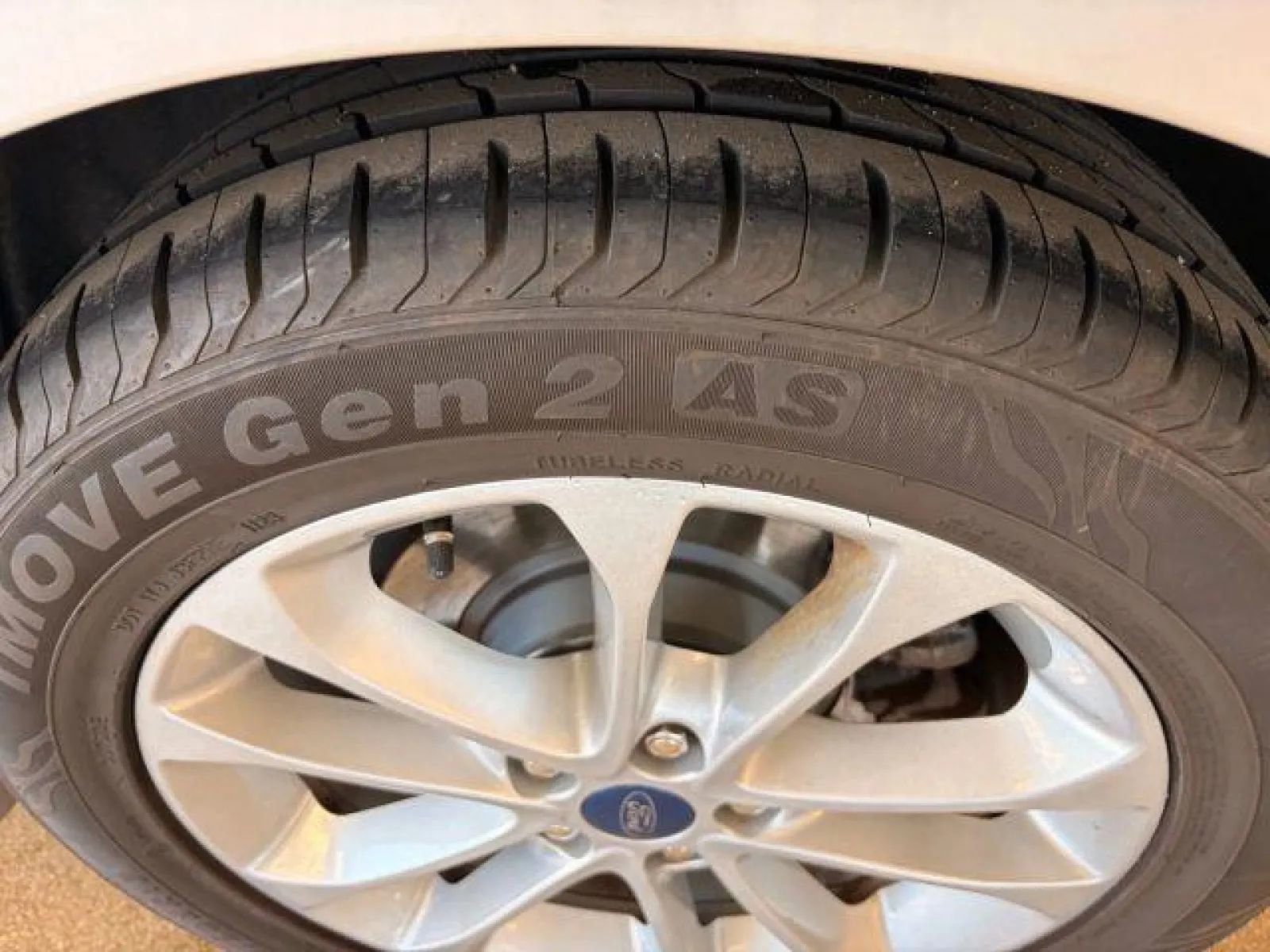 Used 2019 Ford Fusion SE image 31