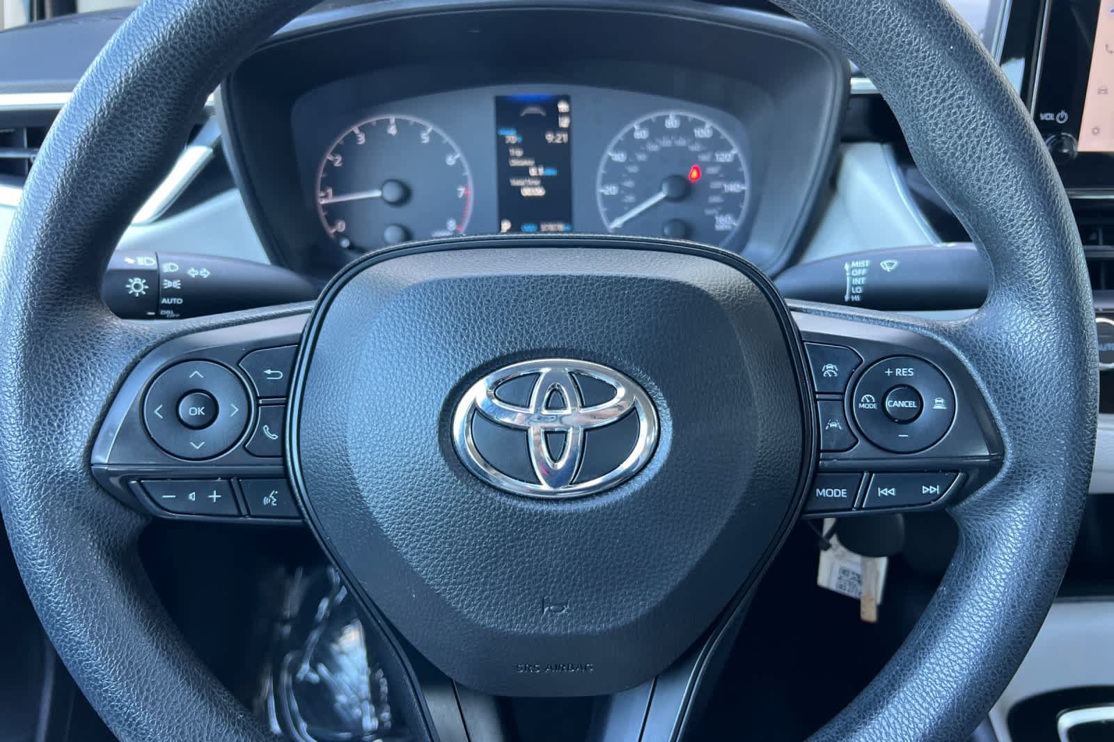 Used 2023 Toyota Corolla LE FWD image 22