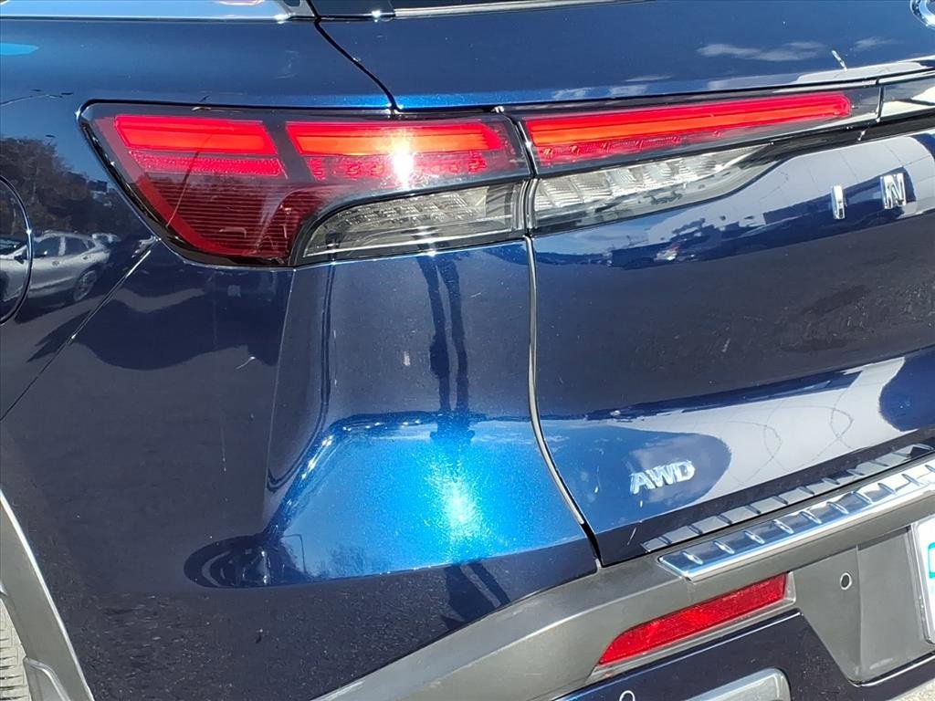 Used 2022 INFINITI QX60 Luxe w/ Performance Audio Package image 8