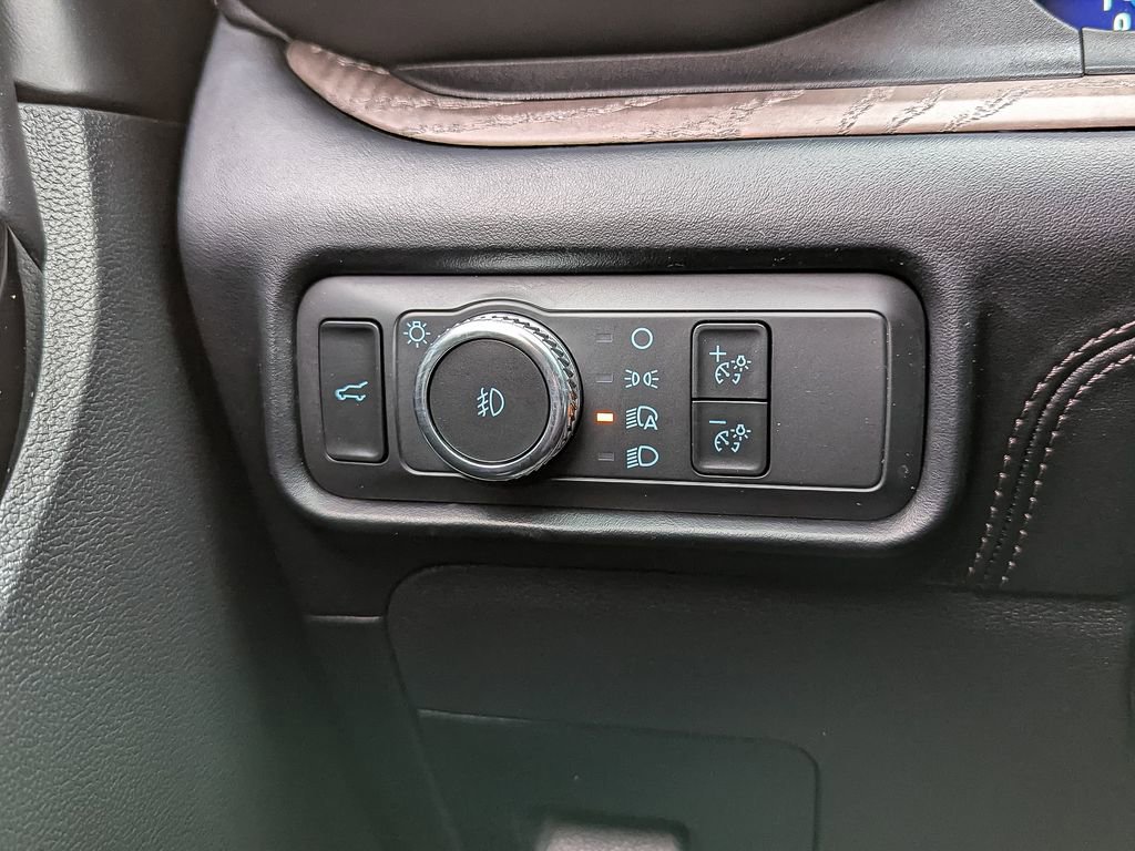 Used 2022 Ford Explorer Platinum w/ Equipment Group 601A image 31