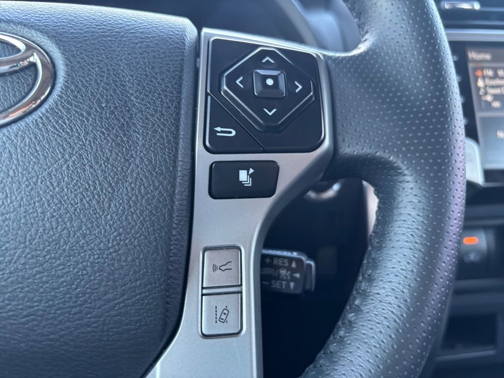 Used 2022 Toyota 4Runner SR5 Premium image 20