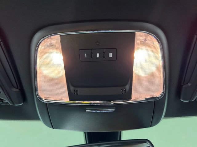 Used 2022 Dodge Charger Scat Pack RWD image 35