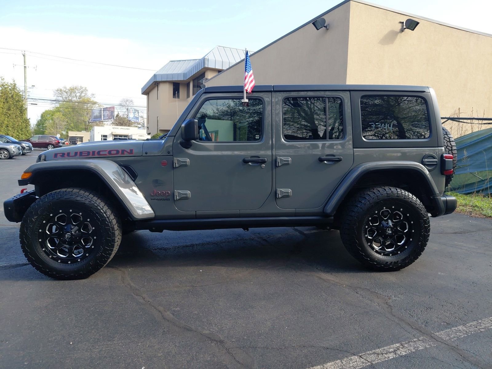 Used 2020 Jeep Wrangler Unlimited Rubicon w/ Dual Top Group AWD/4WD image 27